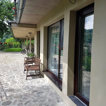 Πανσιόν Na Kopci 3*