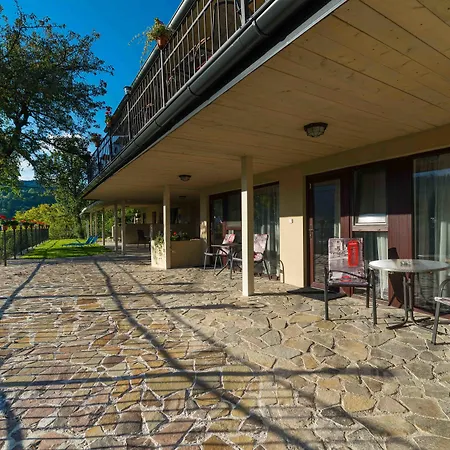 Πανσιόν Na Kopci 3*