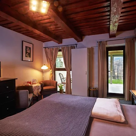 Guest house Na Kopci 3*